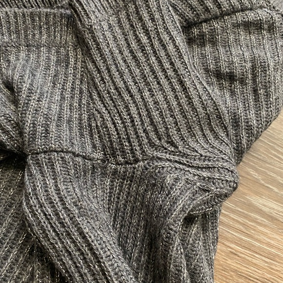 INC Concepts Cowl Neck Sweater Tunic Gray with Silver Thread Women’s Size 1X - Picture 4 of 13
